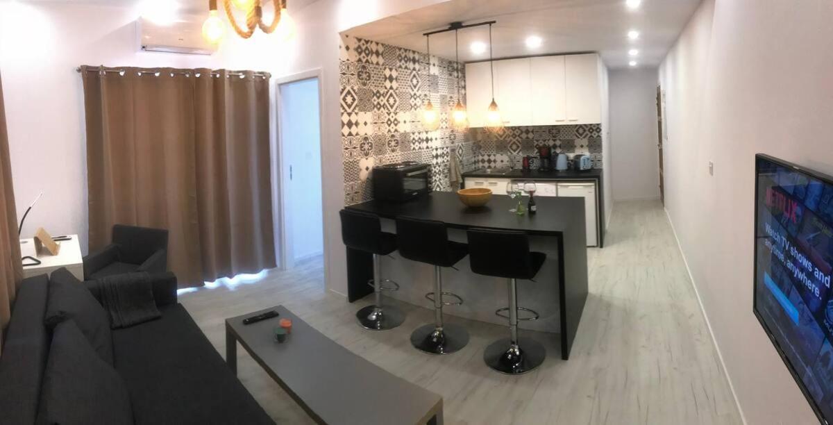 Papadavid Apartments Пафос Экстерьер фото