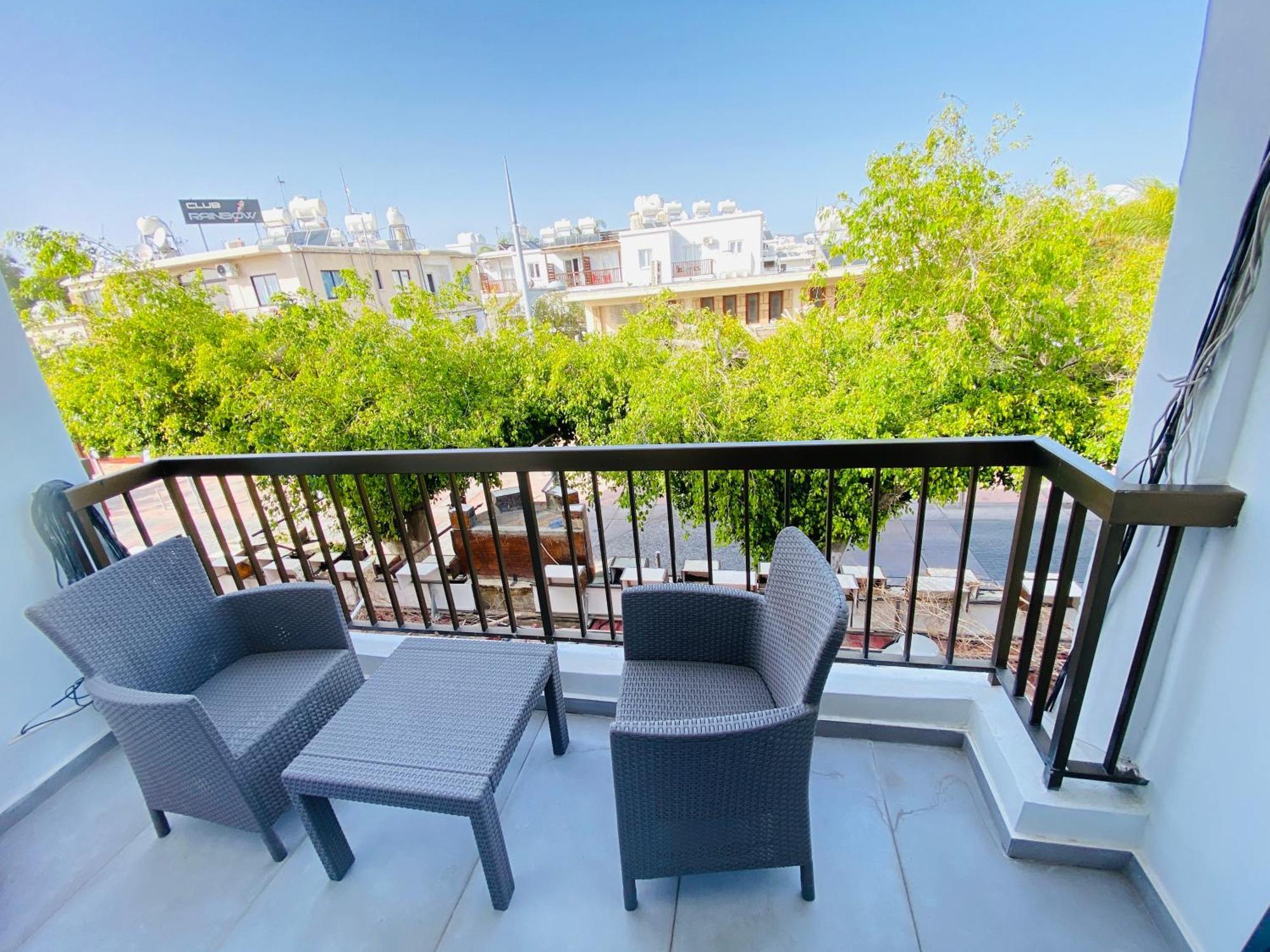 Papadavid Apartments Пафос Экстерьер фото